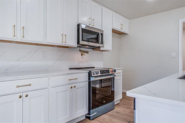 2037 NW 31st Terrace, Oklahoma City, OK 73118