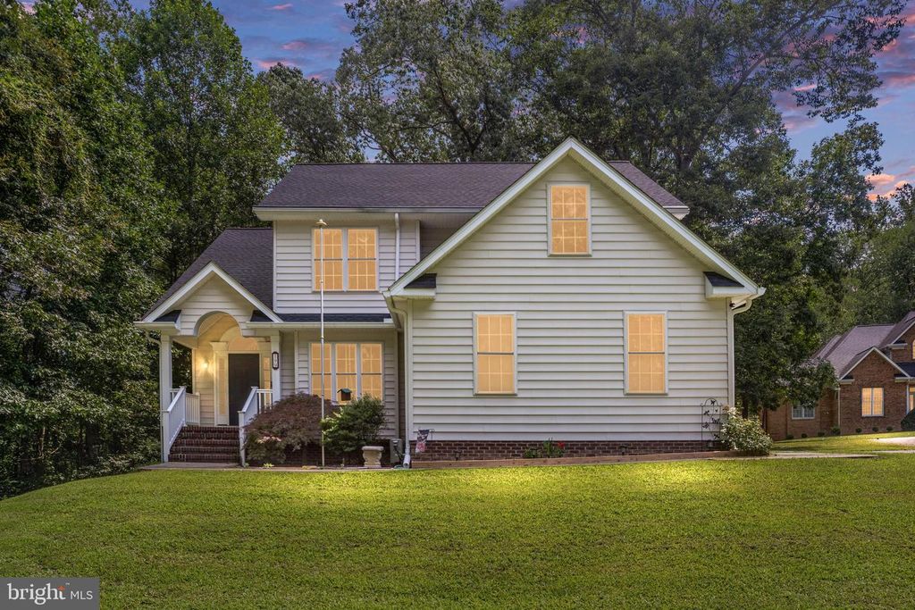 199 STONEWALL DR, Fredericksburg, VA 22401
