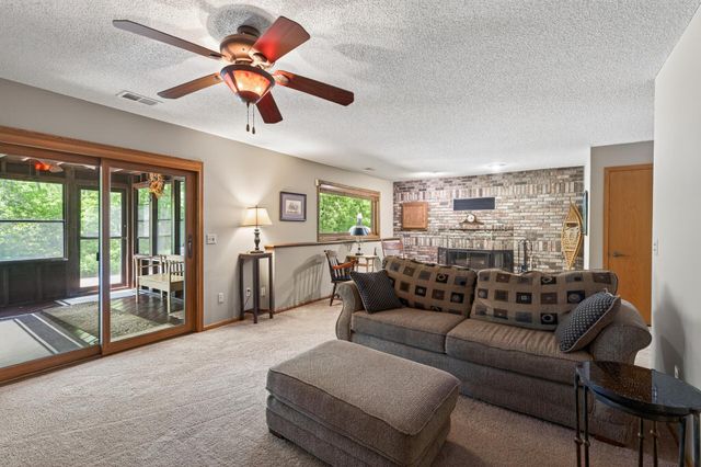 3286 York Alcove, Woodbury, MN 55125