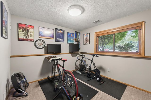 3286 York Alcove, Woodbury, MN 55125