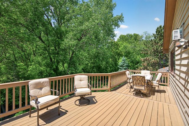 3286 York Alcove, Woodbury, MN 55125