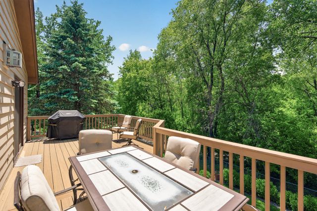 3286 York Alcove, Woodbury, MN 55125