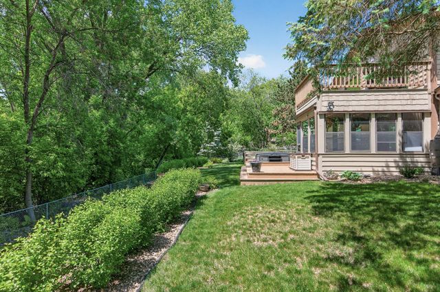 3286 York Alcove, Woodbury, MN 55125