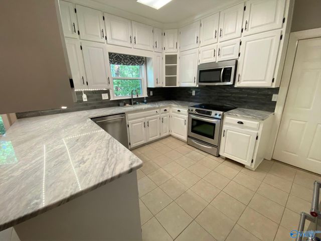 10103 Shadow Wood Drive, Huntsville, AL 35803