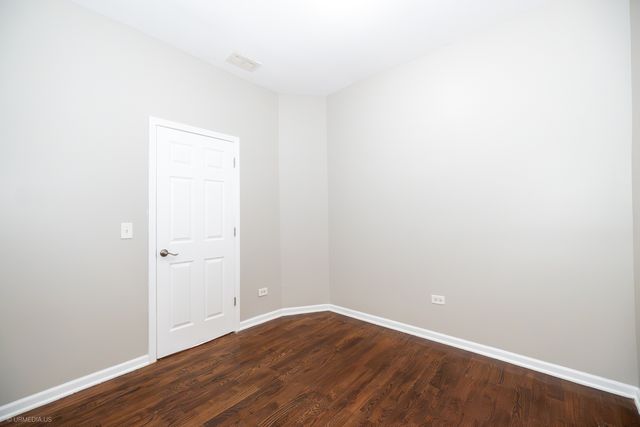 4326 S Calumet Avenue, Chicago, IL 60653