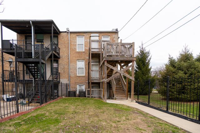 4326 S Calumet Avenue, Chicago, IL 60653