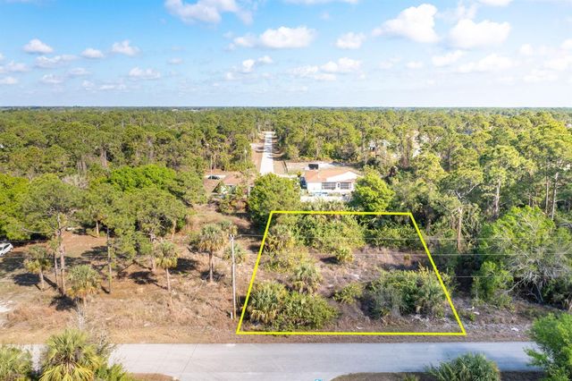 773 Cadis Street E, Lehigh Acres, FL 33974
