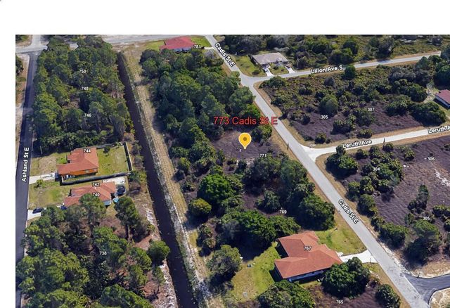 773 Cadis Street E, Lehigh Acres, FL 33974