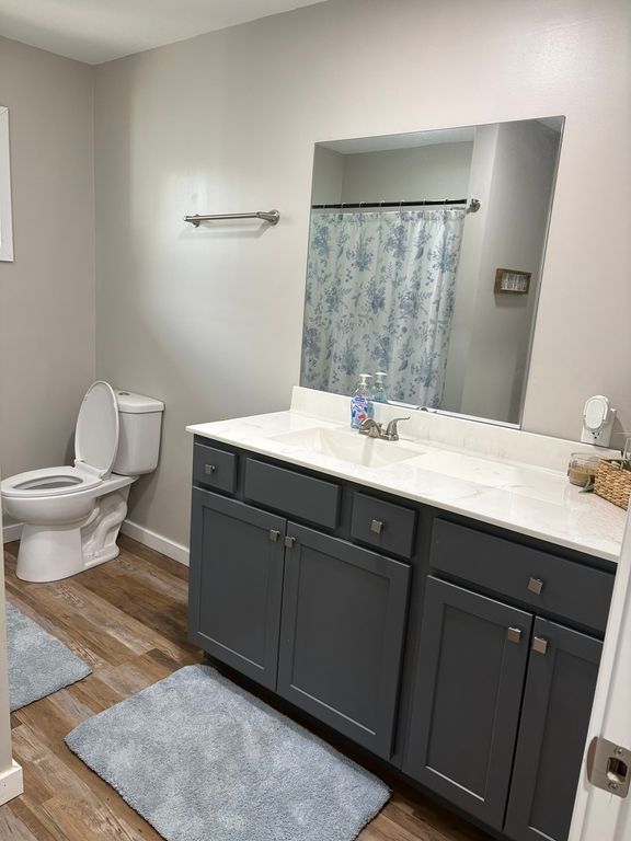 Image 20 of property listing at 19413 E Illinois Highway 15 Highway, Mt Vernon, IL 62864