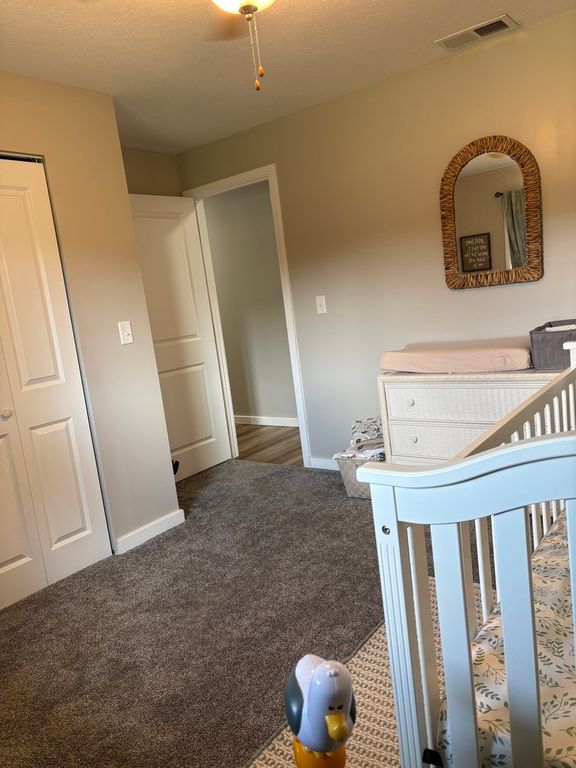Image 22 of property listing at 19413 E Illinois Highway 15 Highway, Mt Vernon, IL 62864