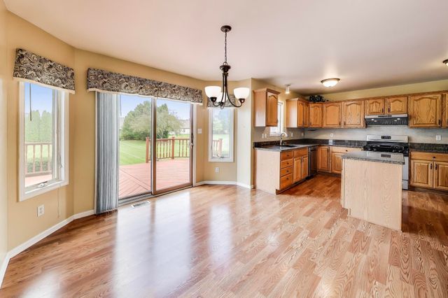 9935 Ashwood Lane, Munster, IN 46321