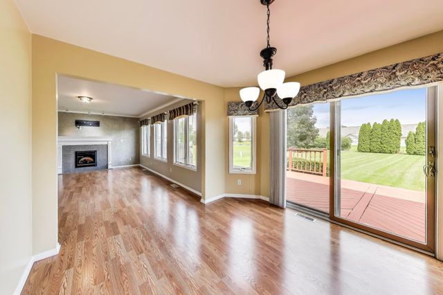 9935 Ashwood Lane, Munster, IN 46321