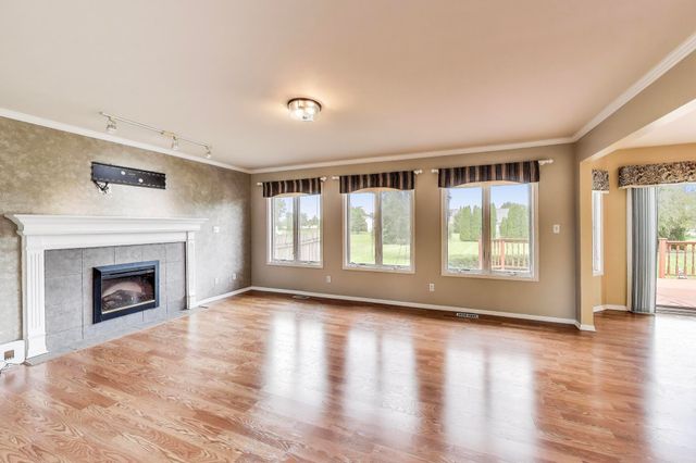 9935 Ashwood Lane, Munster, IN 46321