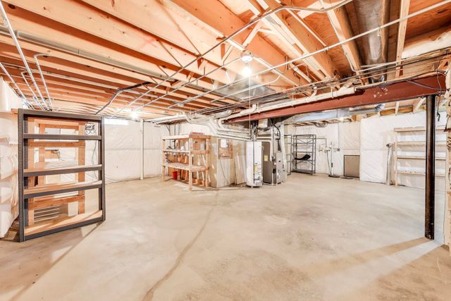 9935 Ashwood Lane, Munster, IN 46321