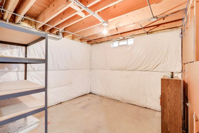 9935 Ashwood Lane, Munster, IN 46321