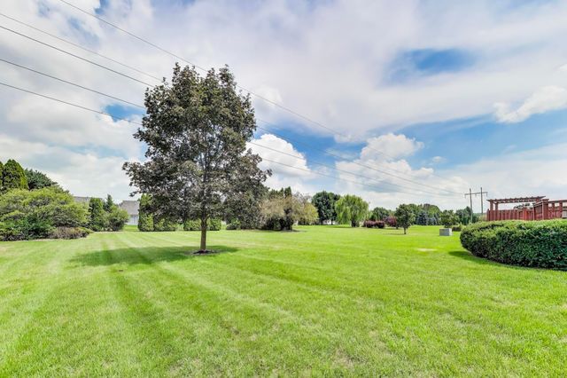 9935 Ashwood Lane, Munster, IN 46321