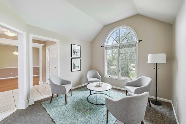 9935 Ashwood Lane, Munster, IN 46321