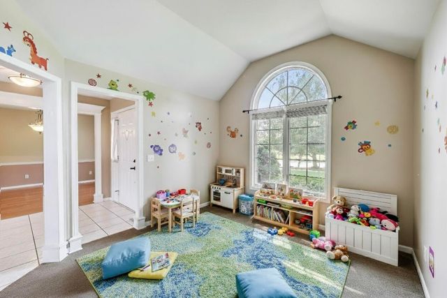 9935 Ashwood Lane, Munster, IN 46321