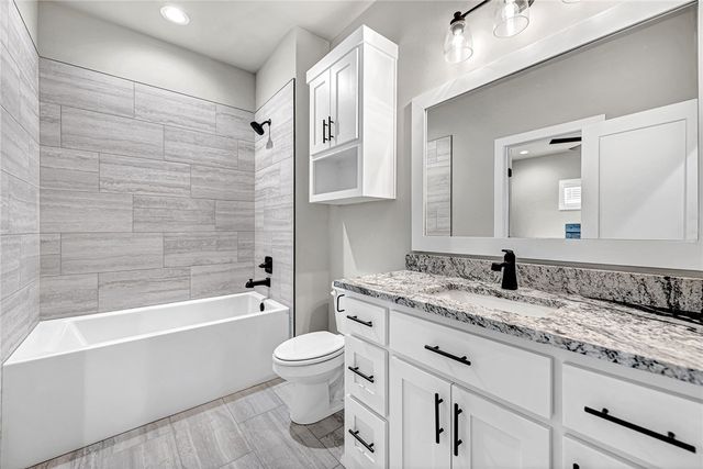 6505 SW First Light Street, Bentonville, AR 72713