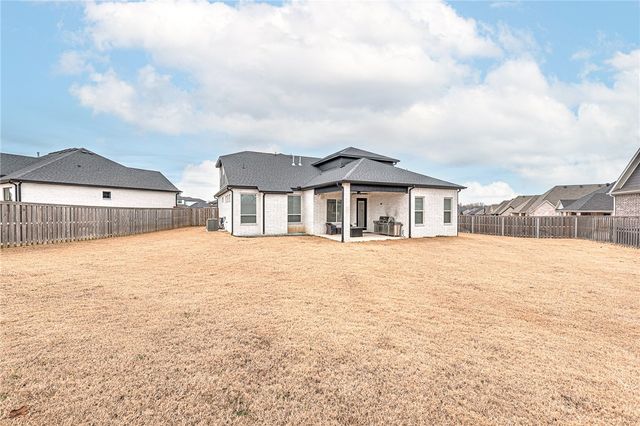 6505 SW First Light Street, Bentonville, AR 72713