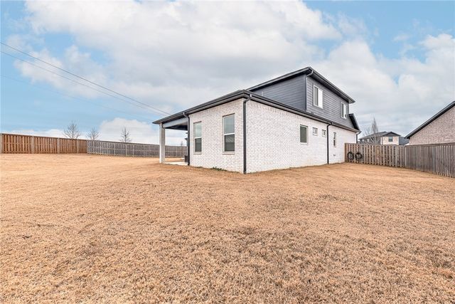 6505 SW First Light Street, Bentonville, AR 72713