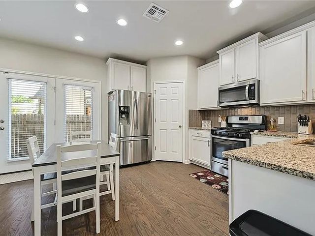 906 Boatswain WAY, Austin, TX 78748