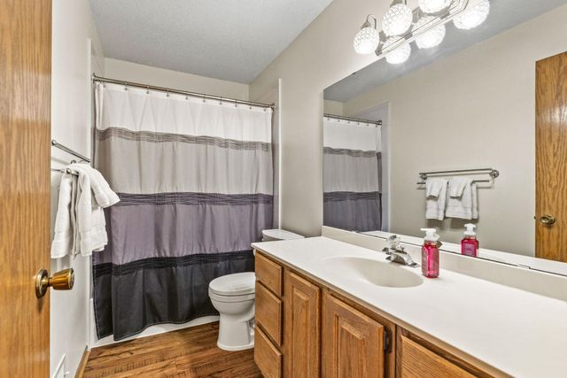 4275 Eagle Crest Drive, Eagan, MN 55122