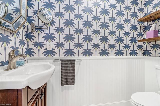 410 Bayfront PL # 2208, Naples, FL 34102