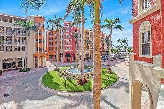 410 Bayfront PL # 2208, Naples, FL 34102