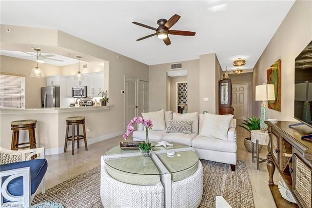 410 Bayfront PL # 2208, Naples, FL 34102