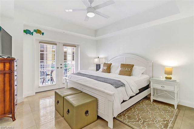 410 Bayfront PL # 2208, Naples, FL 34102