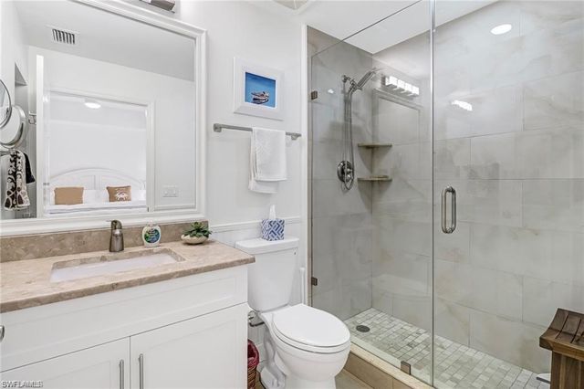 410 Bayfront PL # 2208, Naples, FL 34102