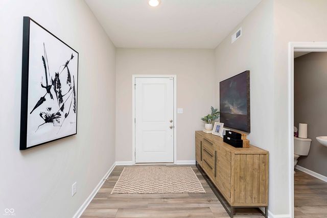 10909 Helmcrest Drive, Indianapolis, IN 46239