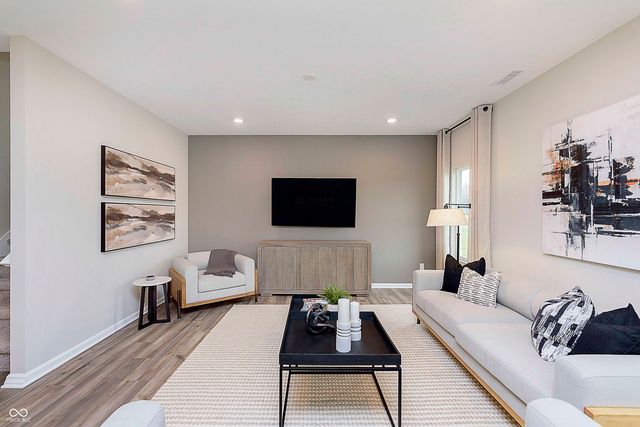 10909 Helmcrest Drive, Indianapolis, IN 46239