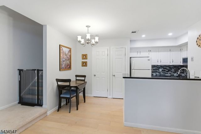 78 Sage Ct, Bedminster Twp., NJ 07921