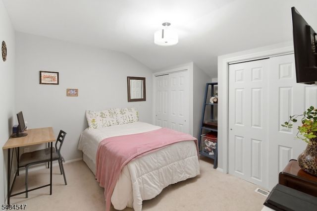 78 Sage Ct, Bedminster Twp., NJ 07921