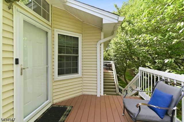 78 Sage Ct, Bedminster Twp., NJ 07921