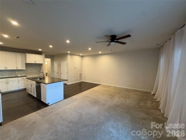 318 Willow Wood Court, Matthews, NC 28104