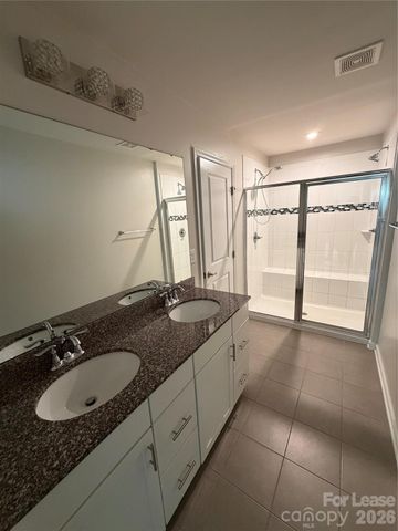 318 Willow Wood Court, Matthews, NC 28104