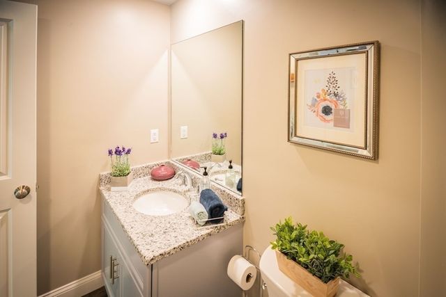 18 Hazelnut Ave., Plymouth, MA 02360