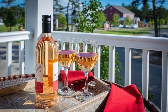 18 Hazelnut Ave., Plymouth, MA 02360