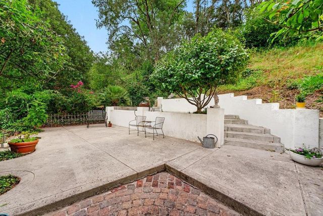885 Larkin Valley Road, Watsonville, CA 95076