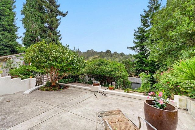 885 Larkin Valley Road, Watsonville, CA 95076