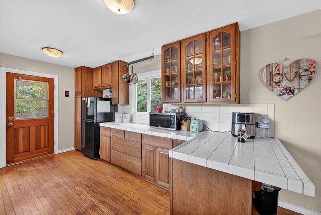 885 Larkin Valley Road, Watsonville, CA 95076