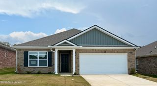 93 Pine Street, Byhalia, MS 38611