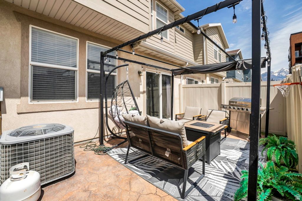 Image 15 of property listing at 60 E CALBOURNE LN. ##3, Sandy, UT 84070