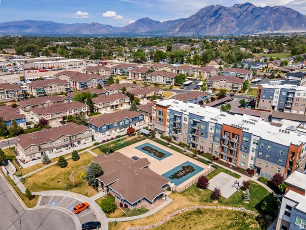 Image 22 of property listing at 60 E CALBOURNE LN. ##3, Sandy, UT 84070