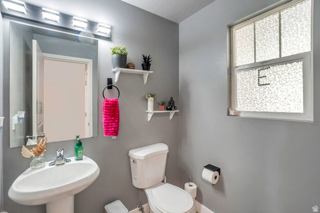 Image 5 of property listing at 60 E CALBOURNE LN. ##3, Sandy, UT 84070