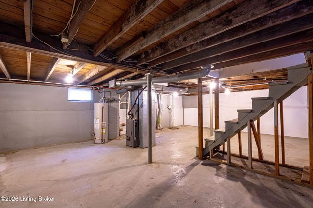 3631 Kahlert Ave, Louisville, KY 40215