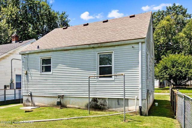 3631 Kahlert Ave, Louisville, KY 40215